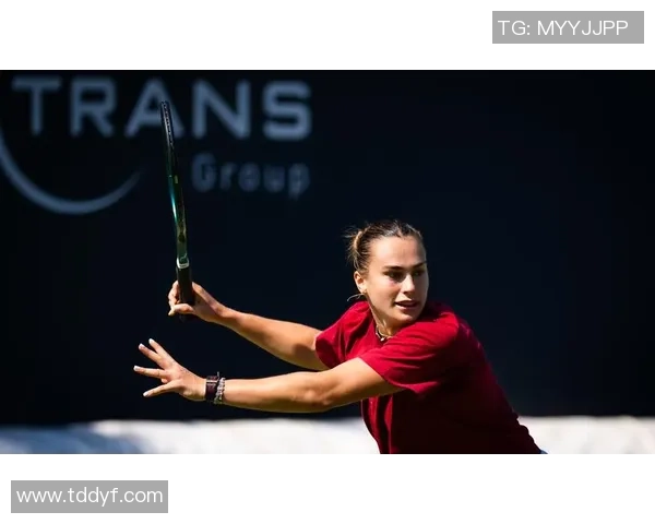 四人狂欢唯有萨巴伦卡一人落寞，网友：球后2025赛季一纪录更夺目